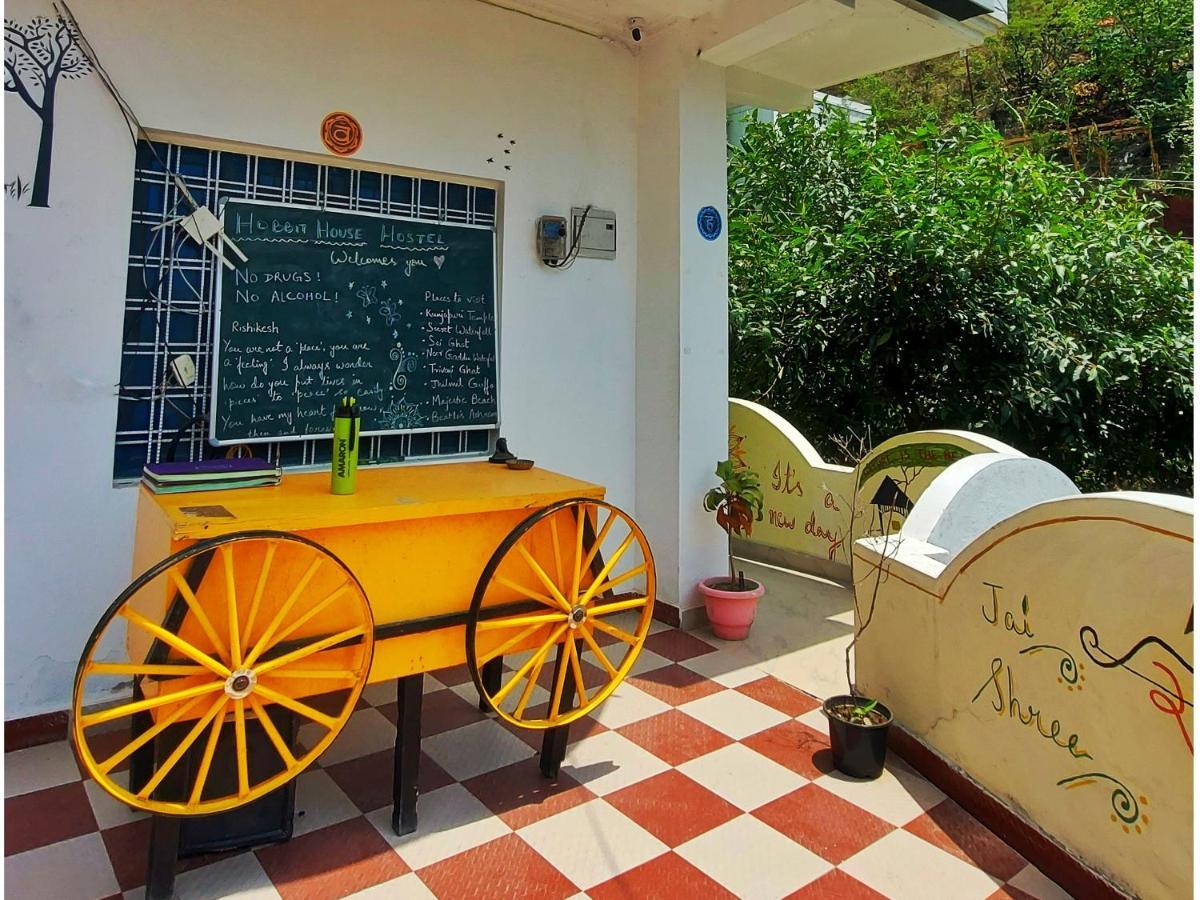 Hobbit House Hostel Rishīkesh Buitenkant foto